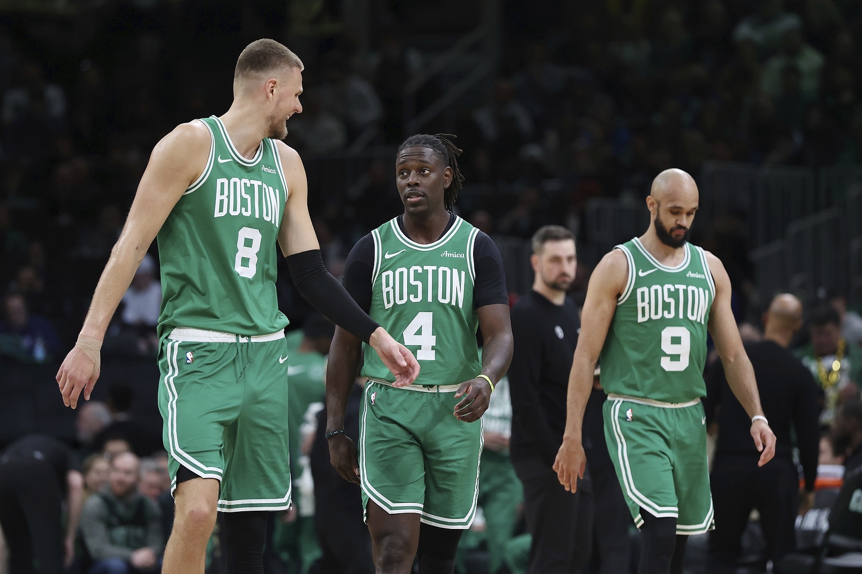 湖人续约解读:DFS七月可获更大合同 小里&东契奇与湖人相互有意