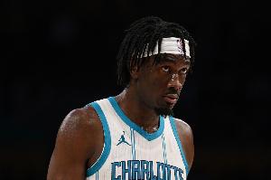 太阳GM:马威兼具出众的身材和臂展 增强了我们中锋位置上的实力