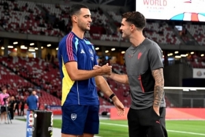 开云体育官网-梅里诺晒与普利西奇合照：很高兴这么久之后见到你，祝未来顺利