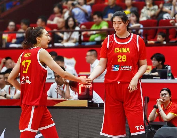 中国女篮首战印尼，宫鲁鸣点兵，李梦接班人出众，为啥不带刘禹彤