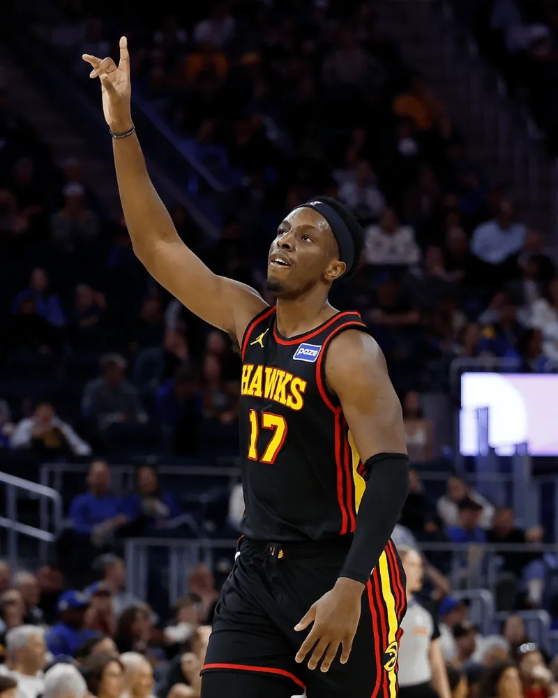 开云体育官网-老鹰首发：克雷伊奇、沃克、丹尼尔斯、约翰逊、奥孔古