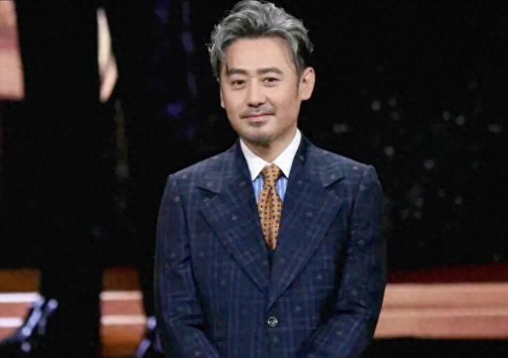 开云-善恶终有报!移居英国仅2年,57岁吴秀波再迎噩耗,步李易峰后尘