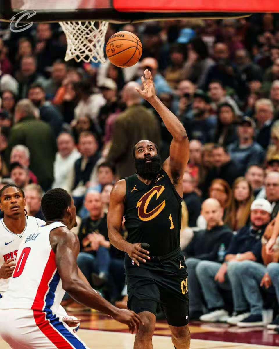 开云-113：109，骑士掀翻联盟第1！哈登致命2分杀死比赛，施罗德立大功